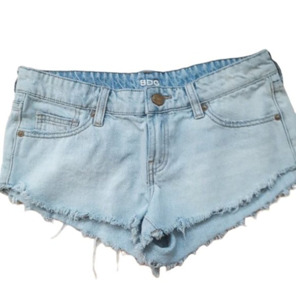 BDG low rise dolphin distressed shorts sz 27